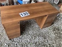 Wooden 2 Drawer desk