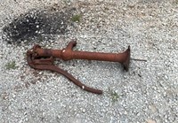 Cast-iron Antique Metal Hand Pump