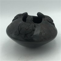 SIGNED BLACK TURTLE EFFIGY JAR