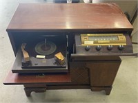 Antique Victrola Record and Radio Console