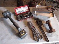 hand tools & large screw w/bolt