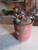 2 gas cans(1 has dent)