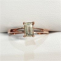 $1500 10K  Zultanite(0.9ct) Ring