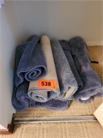 LOT BLUE THROW RUGS- BATHROOM RUGS & OTHER