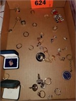 FLAT MISC. COSTUME JEWELRY- RINGS & SUCH