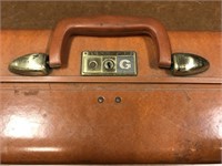 Vintage1950's Samsonite Streamlite Suitcase & Keys
