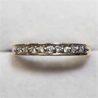 $600 10K  Diamond(0.08ct) Ring