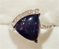 $8000 - 14k Gold 3.58 cts Fire Opal & Diamond Ring