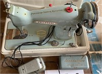 Universal Deluxez precision sewing machine