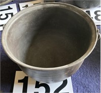 Cast iron pot no lid no name