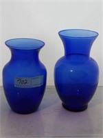 2 - Blue vases