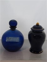 Round decanter w/removable cork lid & vase w/lid