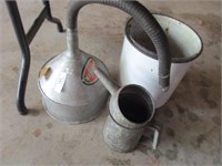 OIL CAN PLUS FUNNEL AND BUCKET