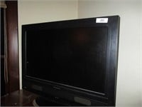 36" TV AND REMOTE