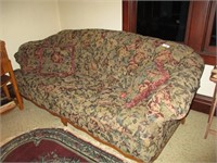 COUCH WITH OAK LEGS
