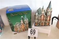 Heartland Valley Village Porcelain Lighted House