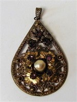 Vintage Czechoslovakian 1920s Pendant