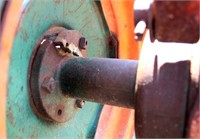 Plow-broken hub (view 2)