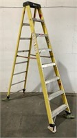 Bauer 8' Fiberglass Step Ladder