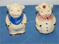 Vintage Pottery Pig Salt & Pepper Shakers