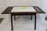 Vintage Pull Out Leaf Table