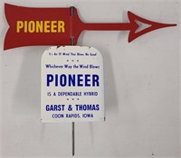 Pioneer Seeds Garst & Thomas Weather Vane