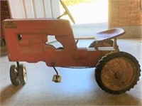 AC D17 Pedal Tractor