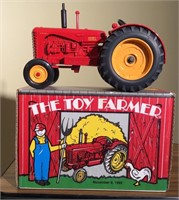 THE TOY FARMER MASSEY HARRIS TRACTOR