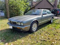 2003 Jaguar XJ8