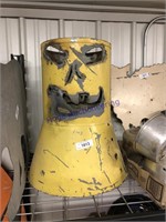 METAL FACE CUT-OUT, YELLOW, 22" TALL