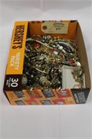 Assorted lot of costume jewelry