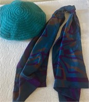 Lot of knit beret & scarf