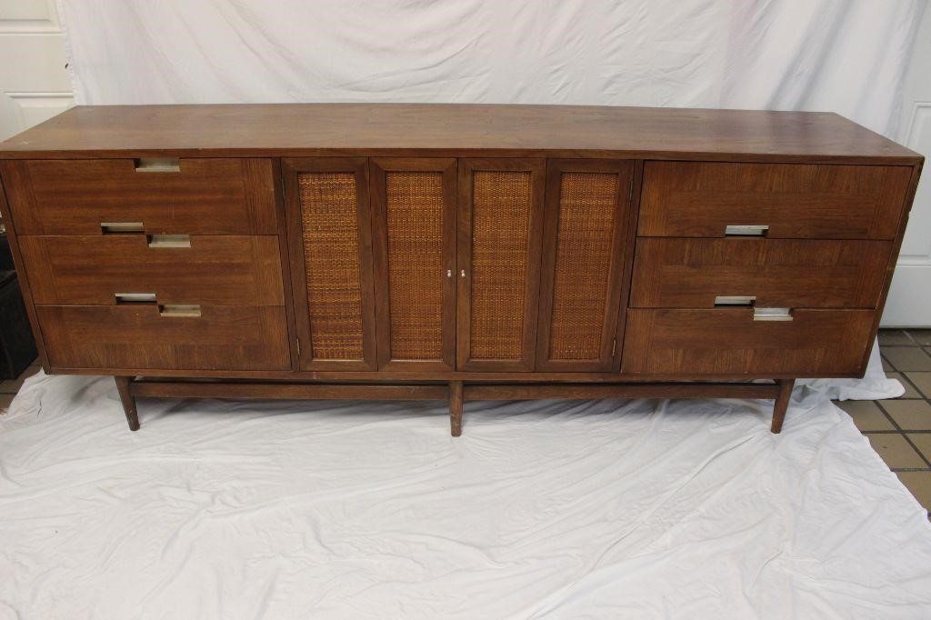 Mid Century Modern & More Auction