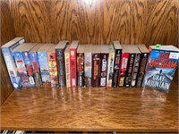 LOT OF 20 PAPERBACK BOOKS WITH ASSORTED AUTHORS