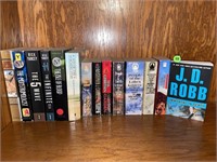 LOT OF 14 PAPERBACK BOOKS WITH ASSORTED AUTHORS