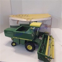 1/28 ERTL 1970S JD 6600 IN ORIGINAL BOX