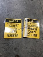 CO2 & WATER TIN SIGNS, PAIR, 14.5 X 18"