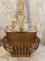 METAL WALL BASKET