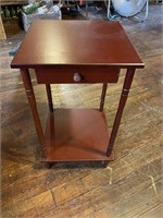OCCASIONAL TABLE WITH DRAWER