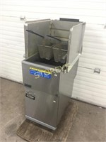 Pitco 40lbs Gas Deep Fryer - 40C - Valve needs