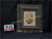 ANTIQUE FRAME WITH VINTAGE PHOTO