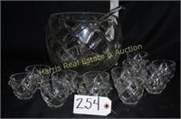 PUNCHBOWL WITH 12 GLASSES AND GLASS LADEL