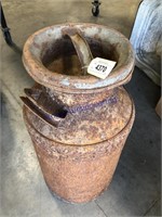 10-GALLON MILK CAN W/ LID, RUSTED