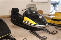 SKIDOO OLYMPIQUE SRS440 SNOWMOBILE