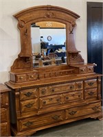 Clean 10-Drawer Mirrorback Dresser