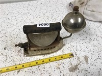 Unique kerosene Sad Iron Cast iron pressing iron