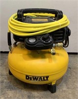 DeWalt 6 Gallon Air Compressor DWFP55126