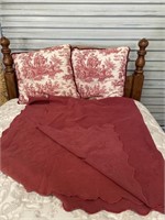 Queen Bedspread w/ 2 Oversized Pillows