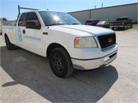 Ford F-150 Extended Cab with Left Gate - See Descr