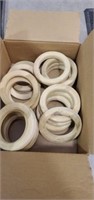 Several wooden rings, 
4.5 in.